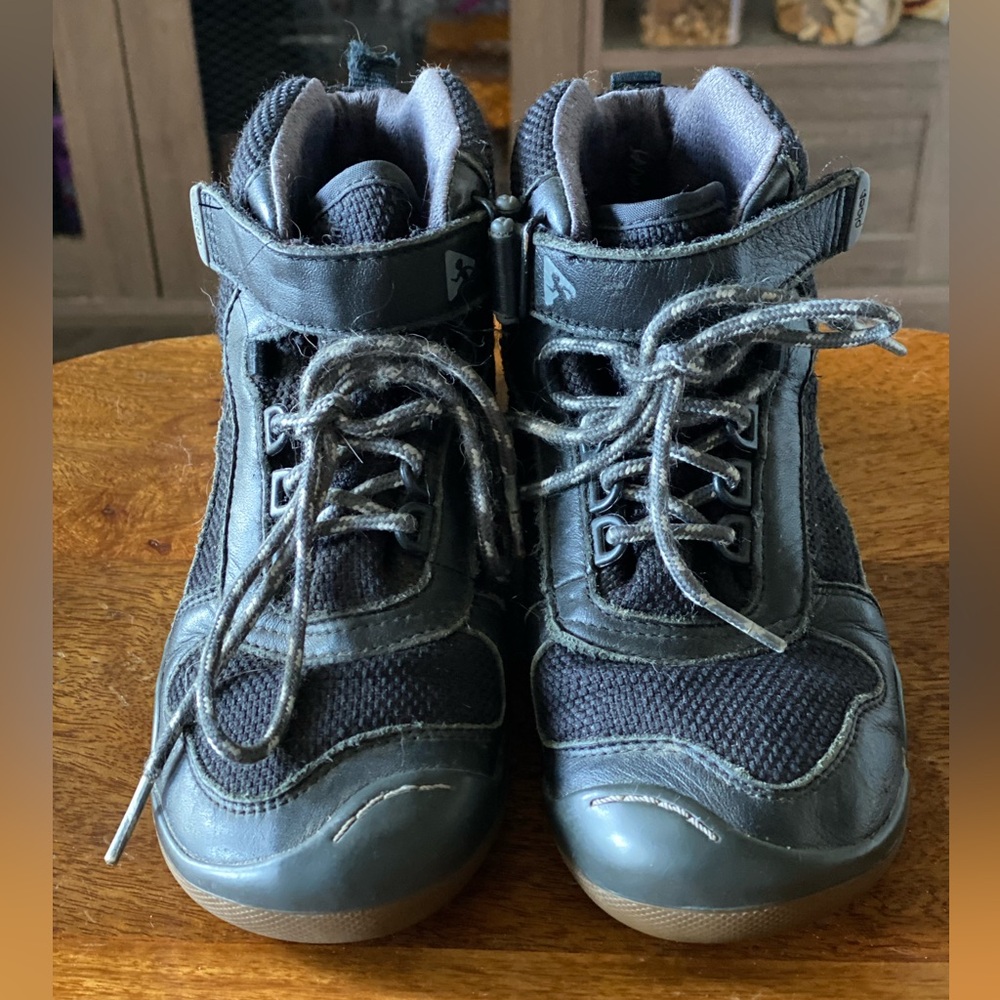 Plae Youth 1 high tops. Great condition!